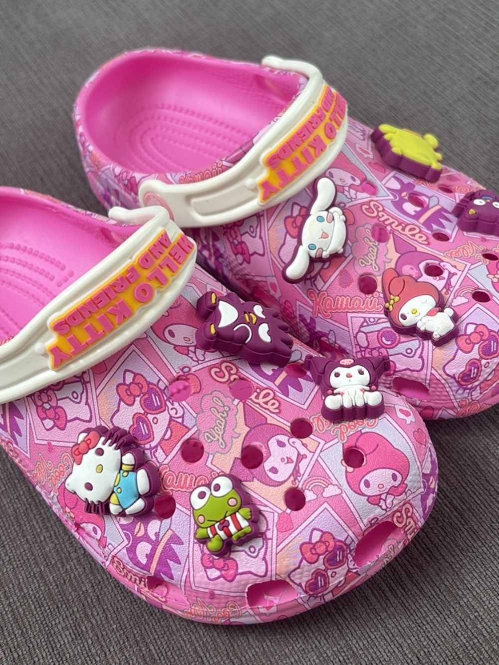 Girls Hello Kitty Pink Character croc Clog Sandals size 1 - Picture 5 of 5
